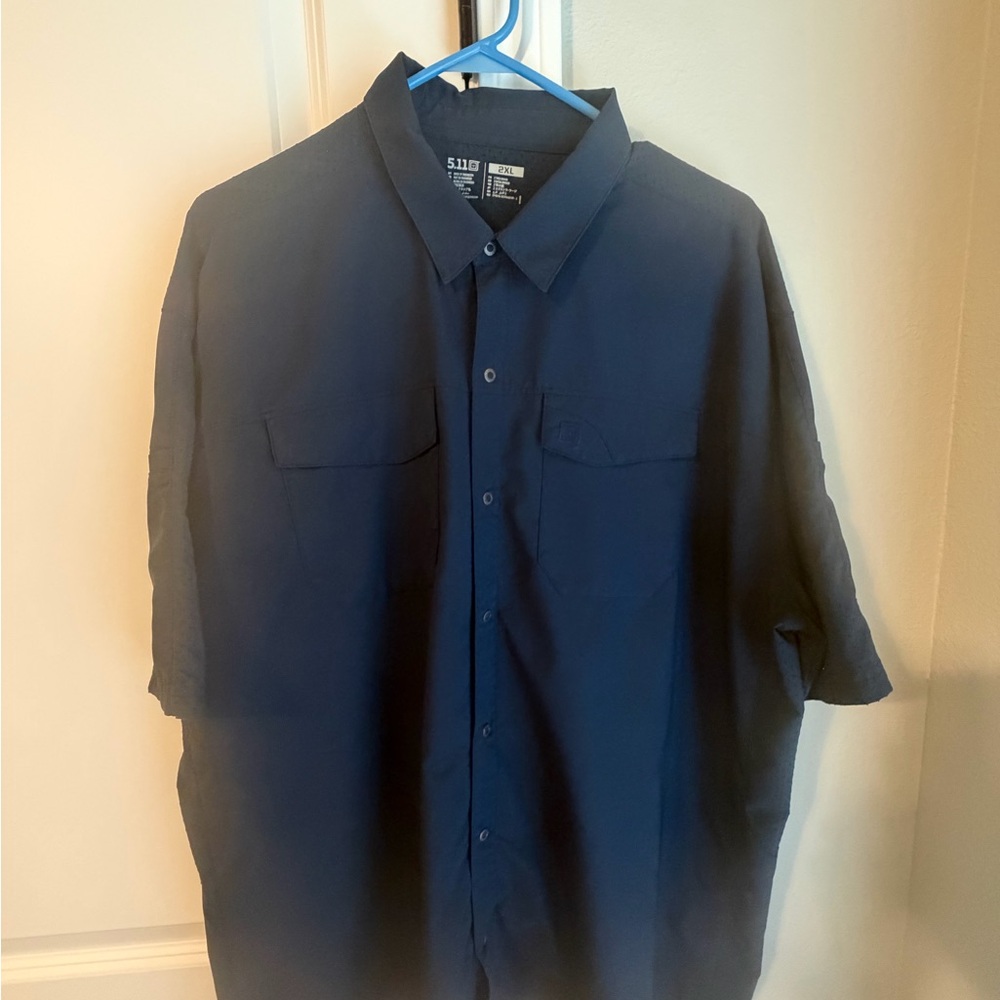 5.11 Tactical Men's Short-Sleeve Button-Up Shirt in Navy